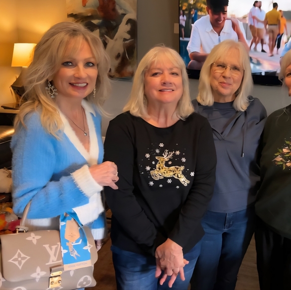 Louis Vuitton Empreinte Monogram Giant Madeline MM in Dove Grey - Picture 15 of 16